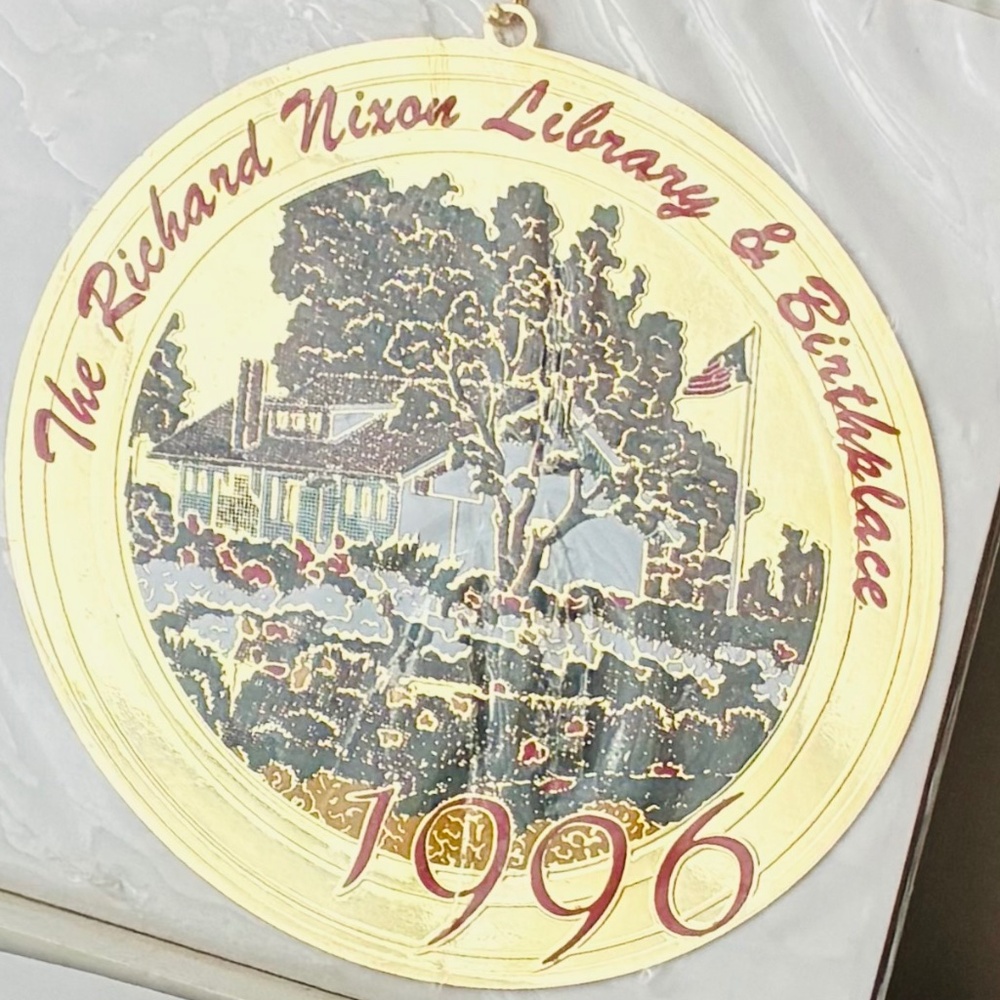 NWT 1996 Nixon Library Christmas Ornament